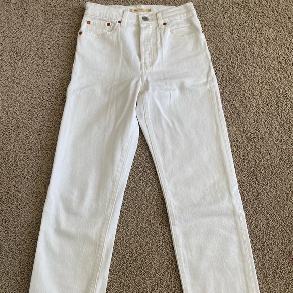 Levi's Denim - Levi’s wedgie Straight Jean in white